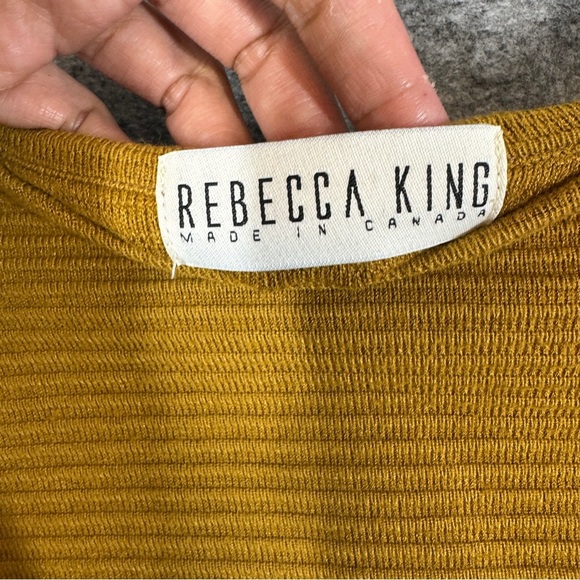 Rebecca King Mustard Ruffle Sleeve Ribbed Sweater Top Made in Canada Size XL - Picture 10 of 16